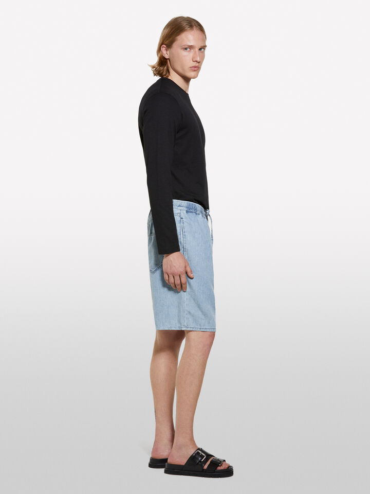 Langärmeliges T-Shirt slim fit in Schwarz - langärmeliges t-shirt für herren - Schwarz | Sisley image number 2